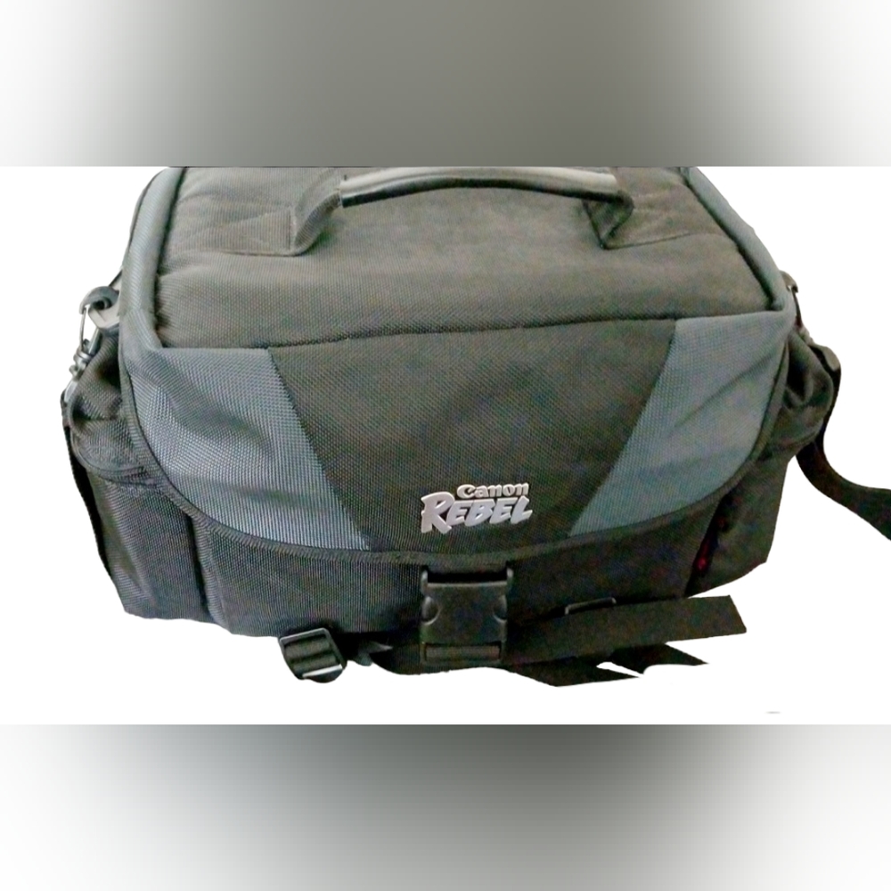 Canon Rebel Gadget Bag (water repellent camera bag)